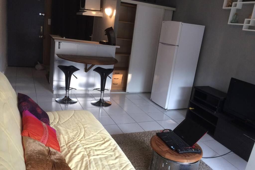 Studio Meuble Ensoleille Fibre Bouygues Nîmes Kültér fotó