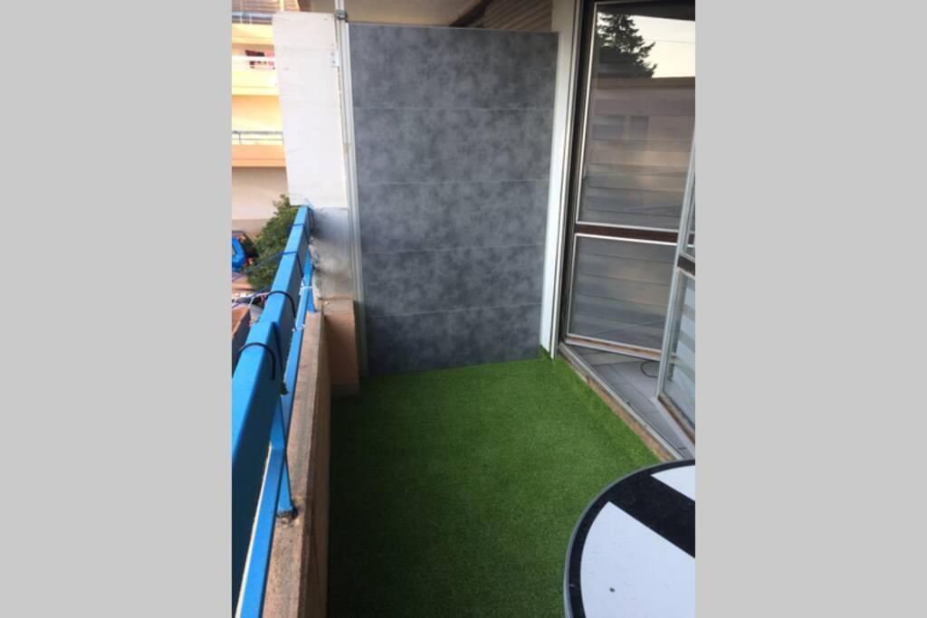 Studio Meuble Ensoleille Fibre Bouygues Nîmes Kültér fotó