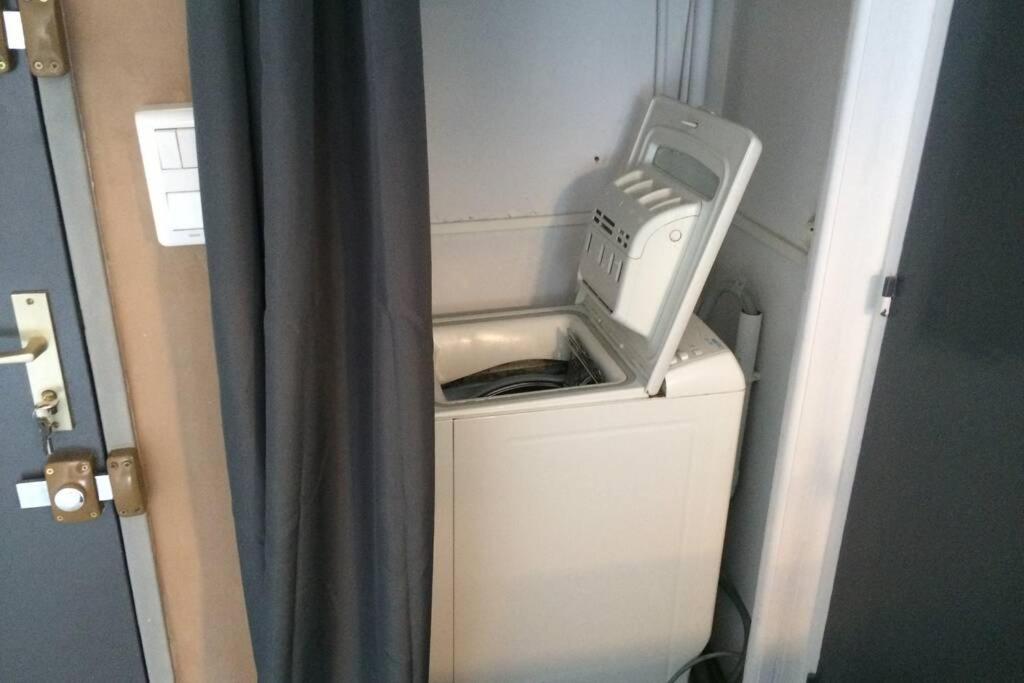 Studio Meuble Ensoleille Fibre Bouygues Nîmes Kültér fotó