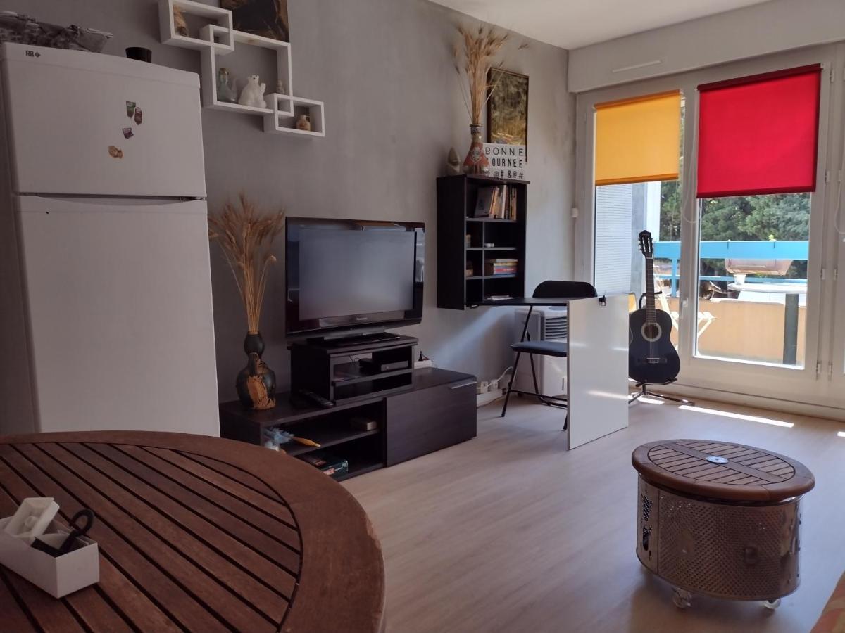 Studio Meuble Ensoleille Fibre Bouygues Nîmes Kültér fotó